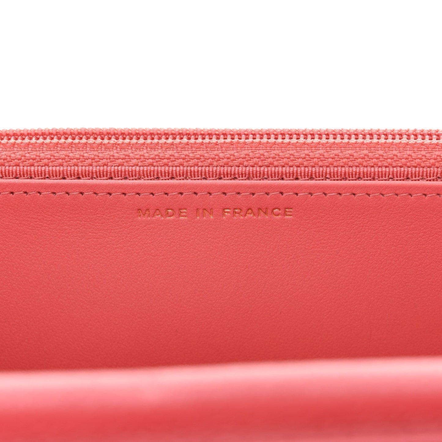 Caviar Quilted Wallet on Chain WOC Pink