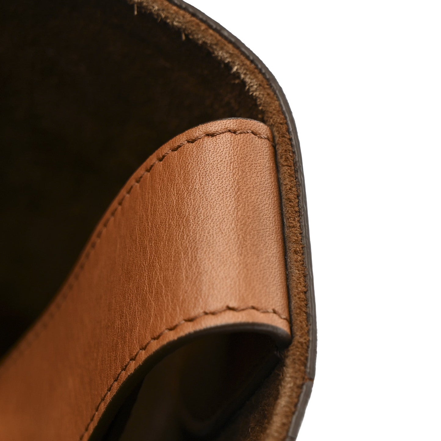 Natural Calfskin Medium Phantom Luggage Tan