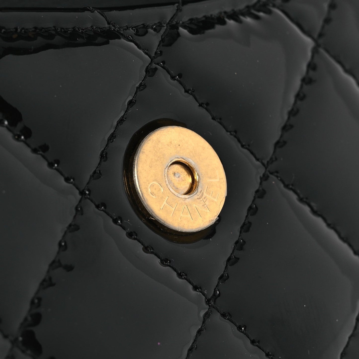 Patent Enamel Quilted Coco Hearts Clutch With Chain Black