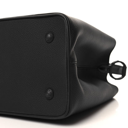 Taurillon Capucines GM Souple Matte Black