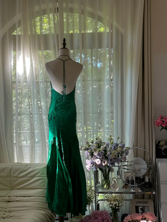 Green halter-neck, fitted waist, backless, sexy long ball gown R7789