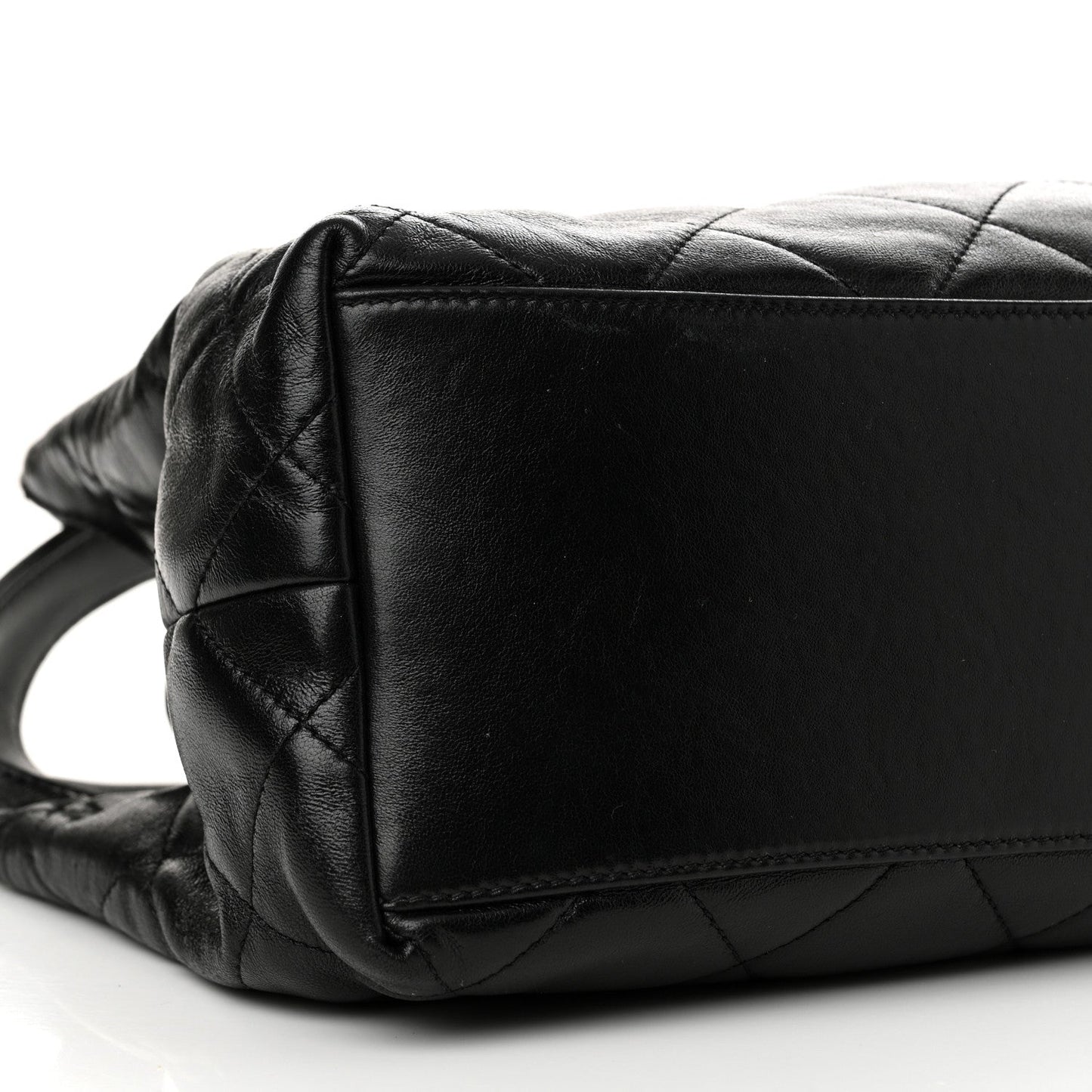 Shiny Lambskin Quilted CC Belt Shopping Bag Black