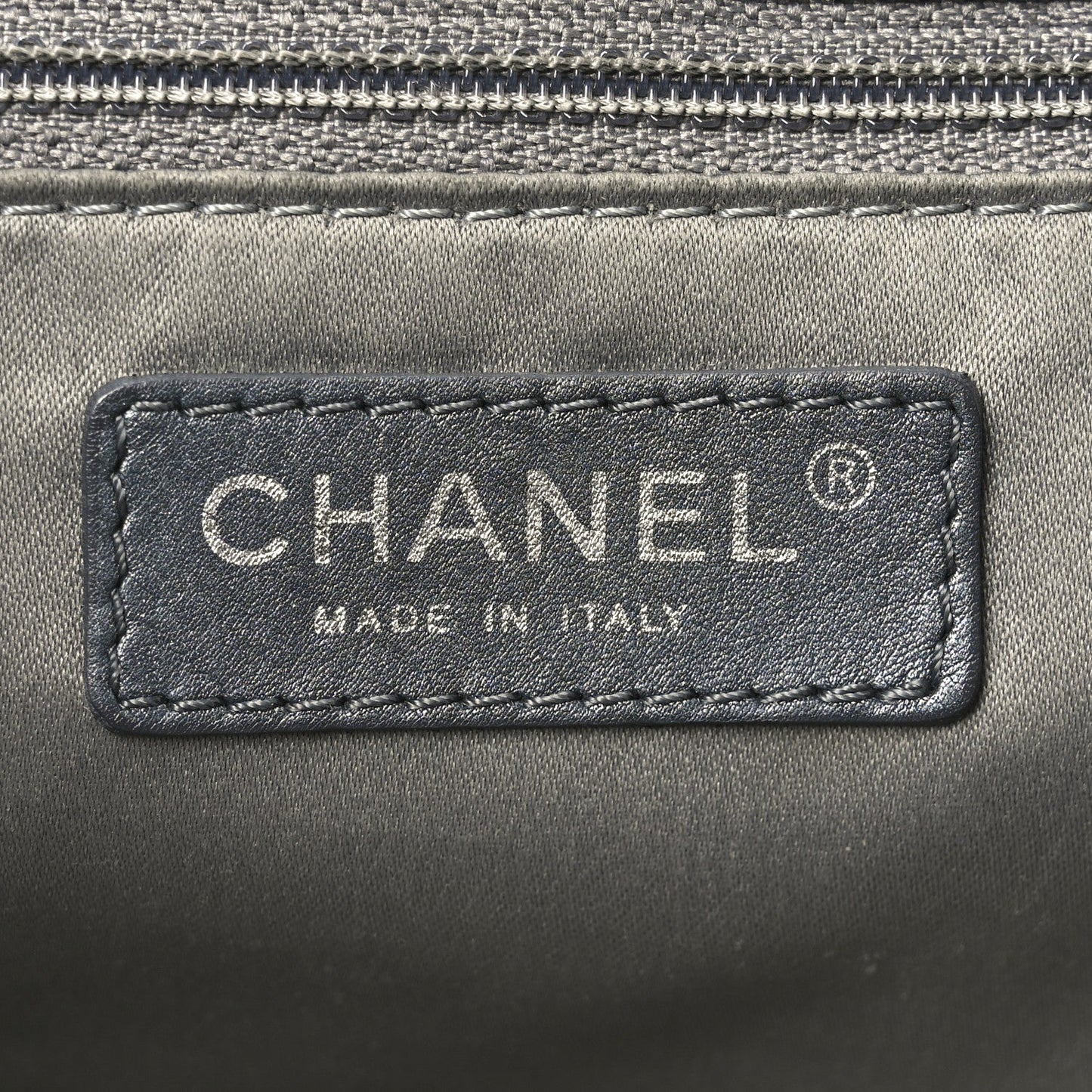 Lambskin Quilted Week End on Mars Tote Black