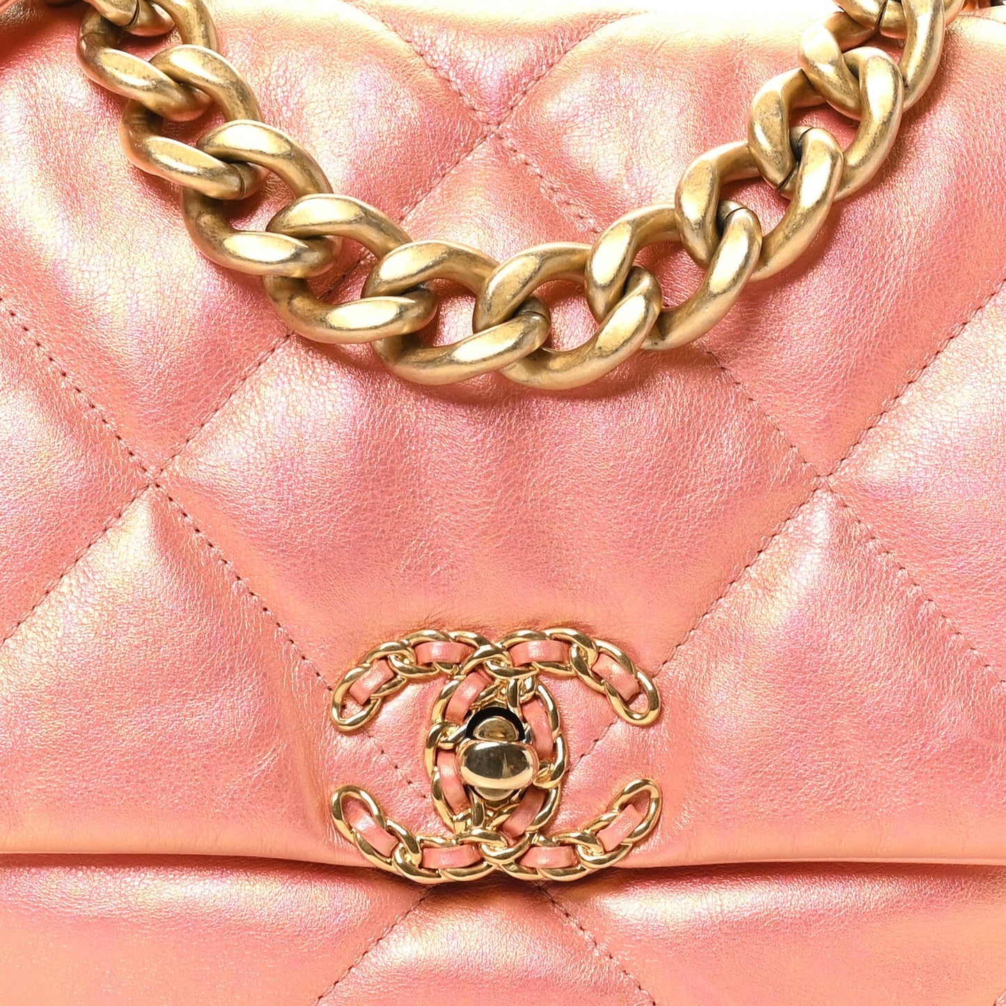 Metallic Lambskin Quilted Large Chanel 19 Flap Pink