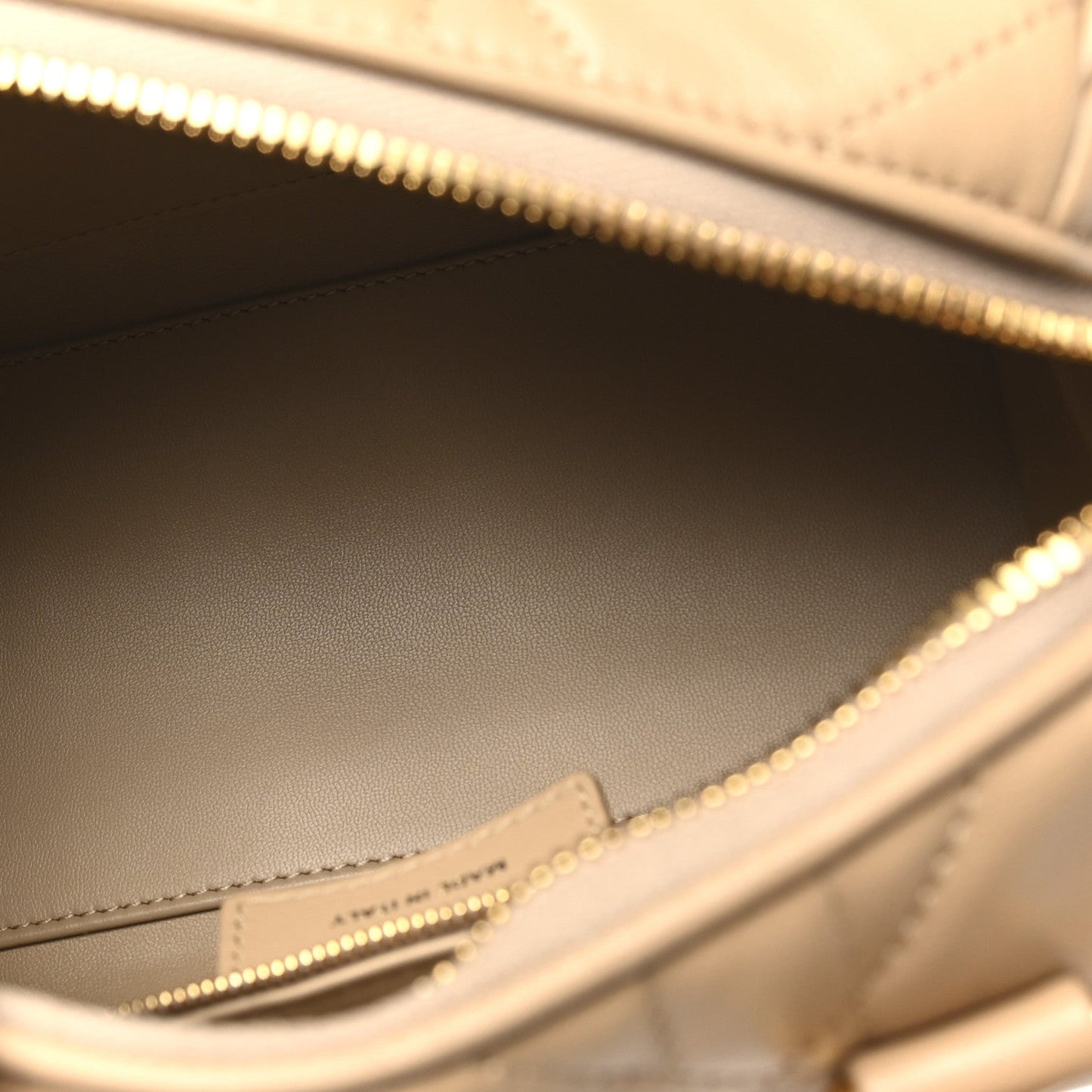 Calfskin Macrocannage Groove 20 Bag Biscuit