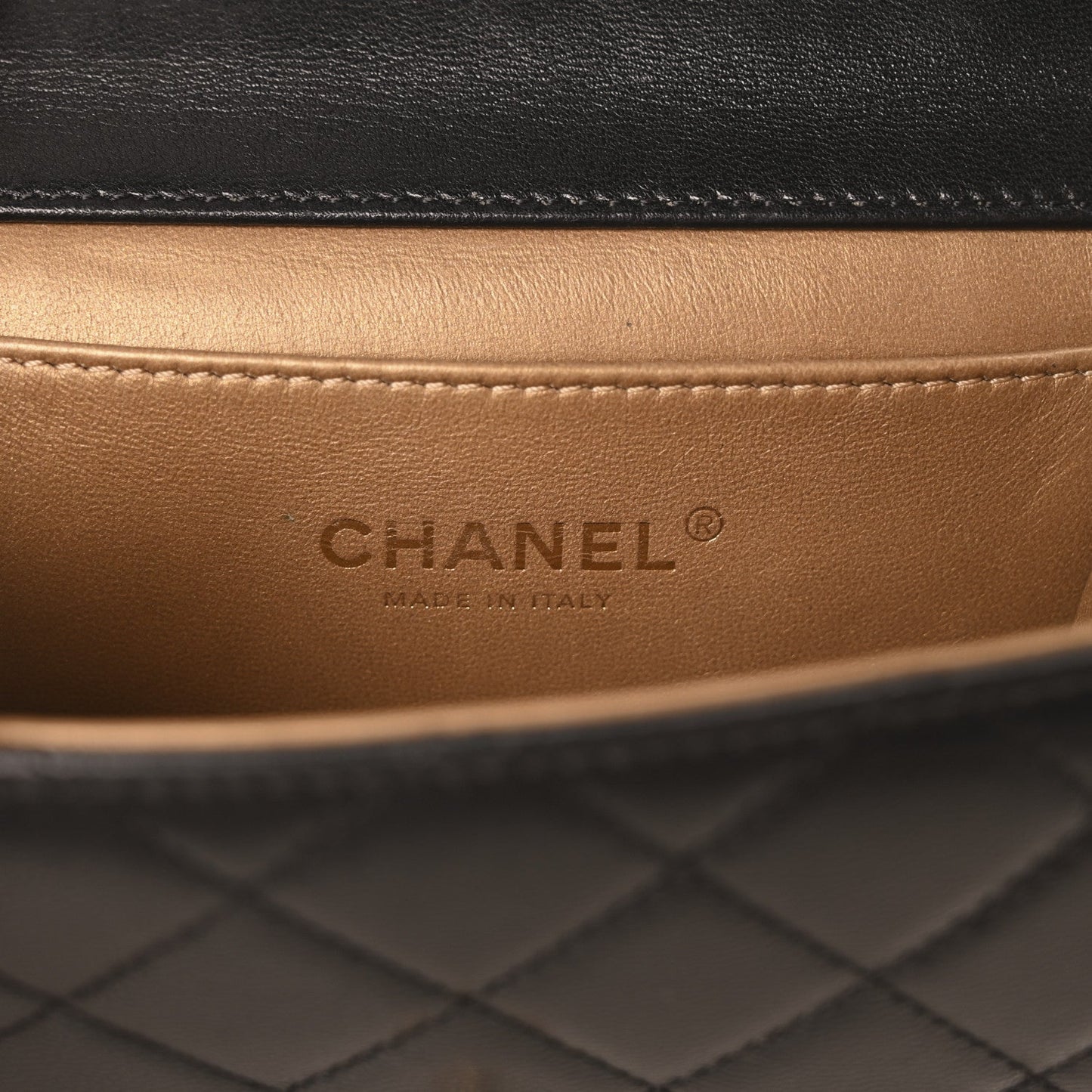 Lambskin Quilted Chic Pearls Flap Black