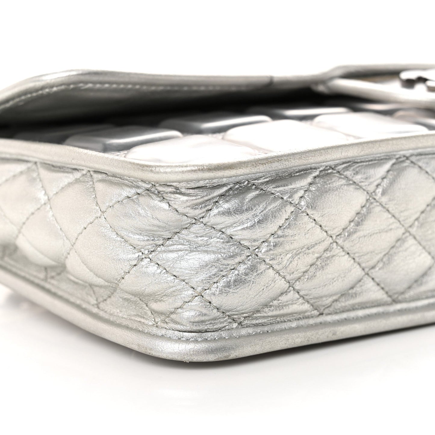 Vinyl Large Ice Cube Flap Silver