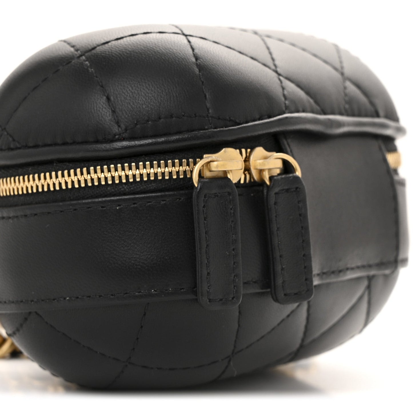 Lambskin Quilted CC Bubble Vanity Case With Chain Black