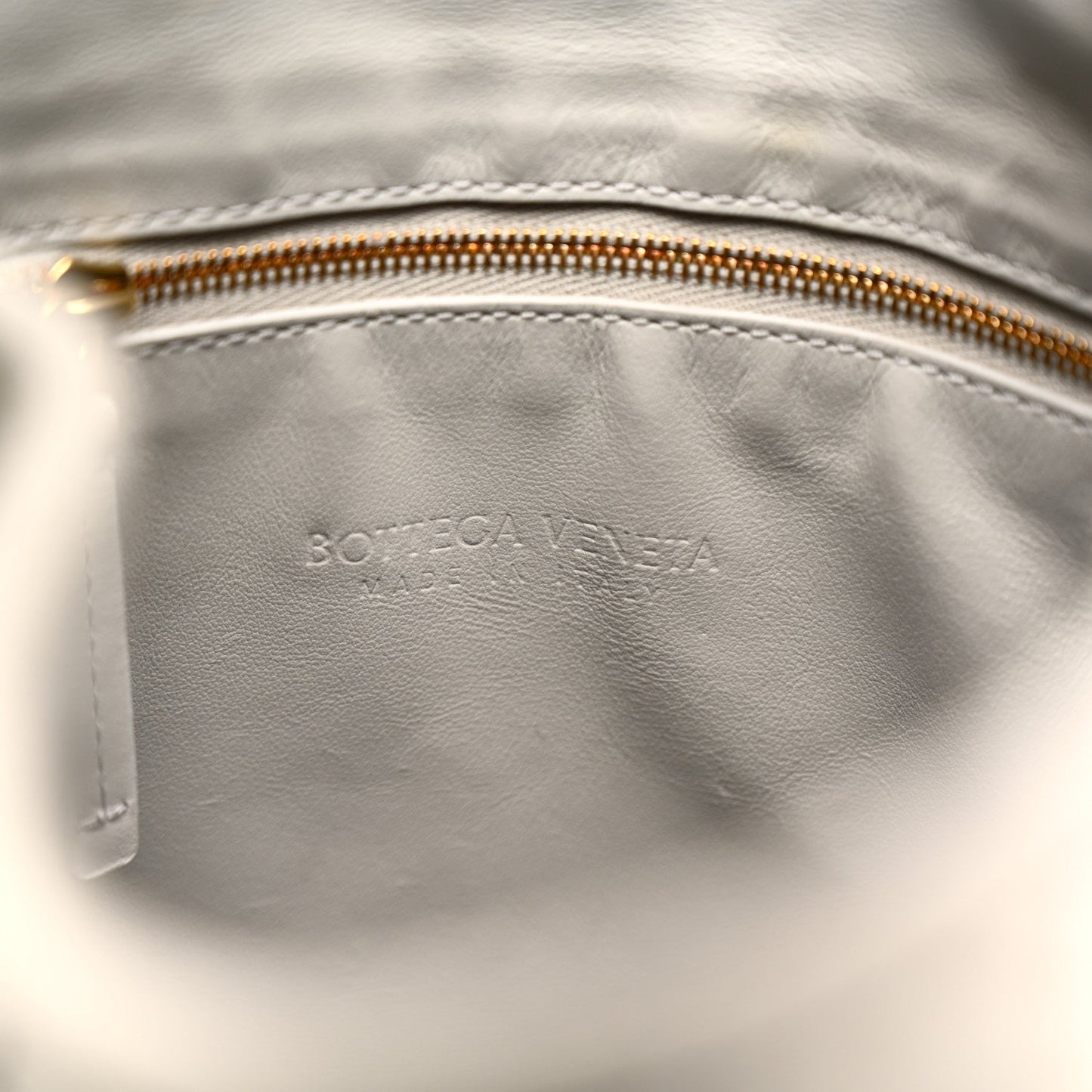 Suede Intrecciato Small Hop Sterling