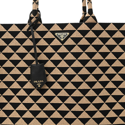 Jacquard Saffiano Triangolo Symbole Embroidered Large Tote Black Corda