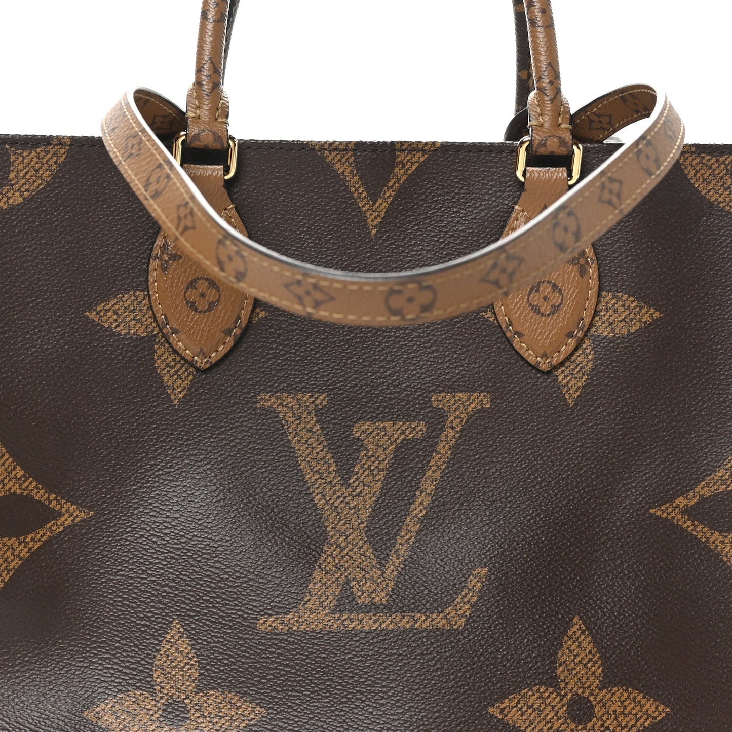 Reverse Monogram Giant Onthego MM