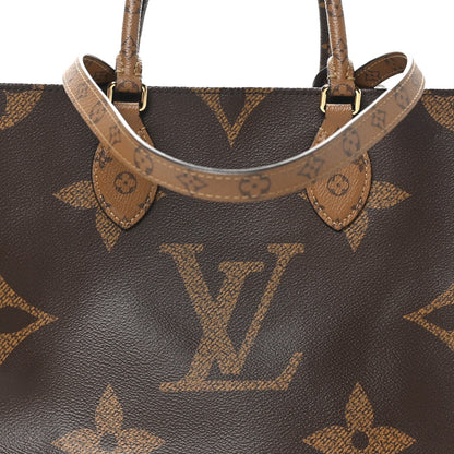 Reverse Monogram Giant Onthego MM