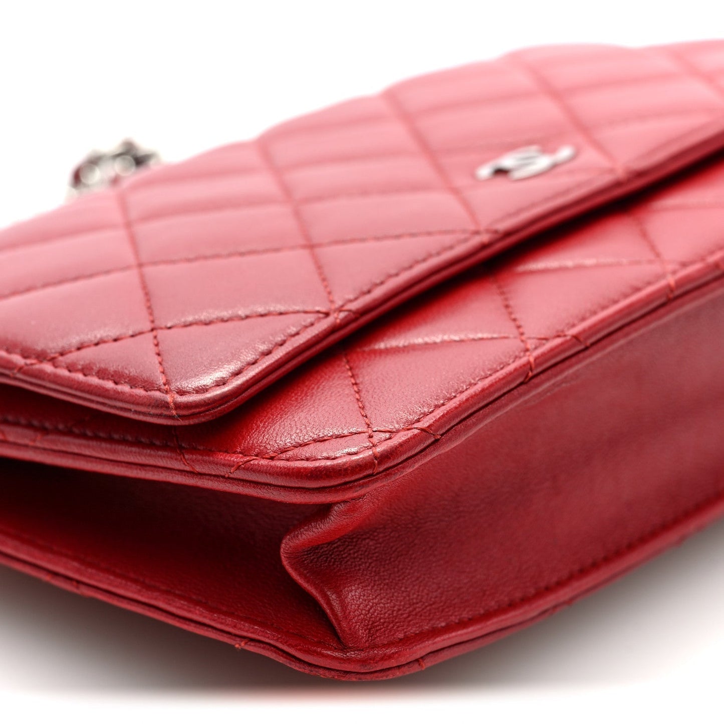 Lambskin Quilted Wallet On Chain WOC Red
