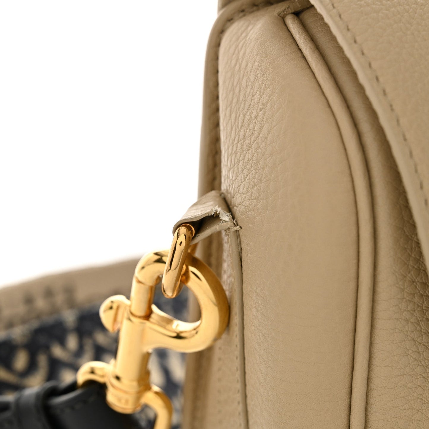 Grained Calfskin Large Bobby Flap Warm Taupe