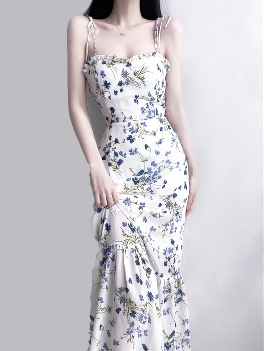 2025 Summer New French Blue Floral Holiday Style Mid-Length Suspender Dress R0923