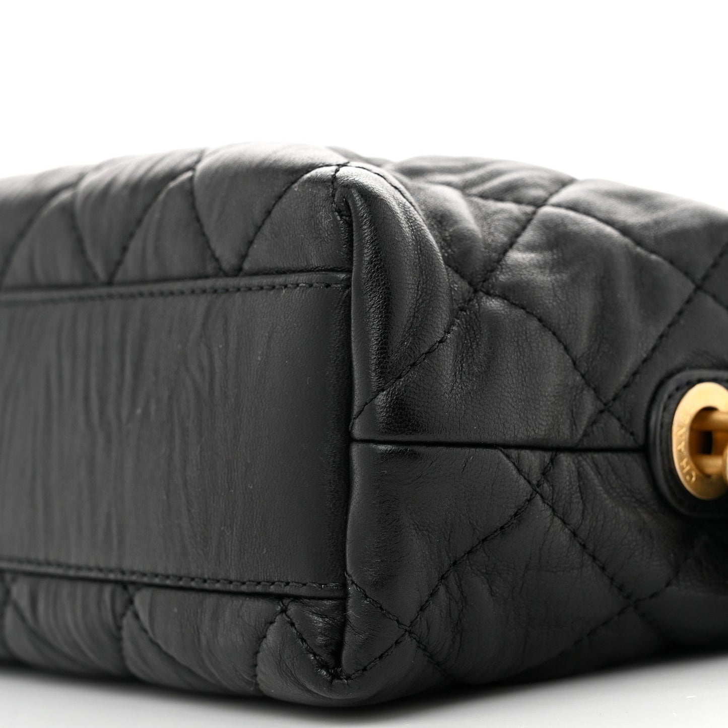 Crumpled Lambskin Quilted Small CC Links Shoulder Bag Black