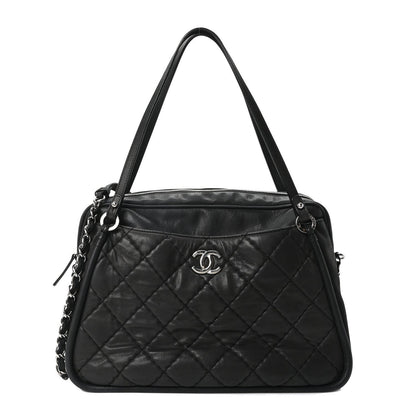 Iridescent Calfskin Quilted Relax CC Camera Case Black