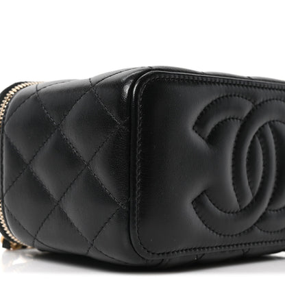 Lambskin Quilted Pearl Crush Small Vanity Case With Chain Black