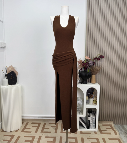 2025 Summer versatile design halter neck backless sexy pleated side slit knitted dress R0279