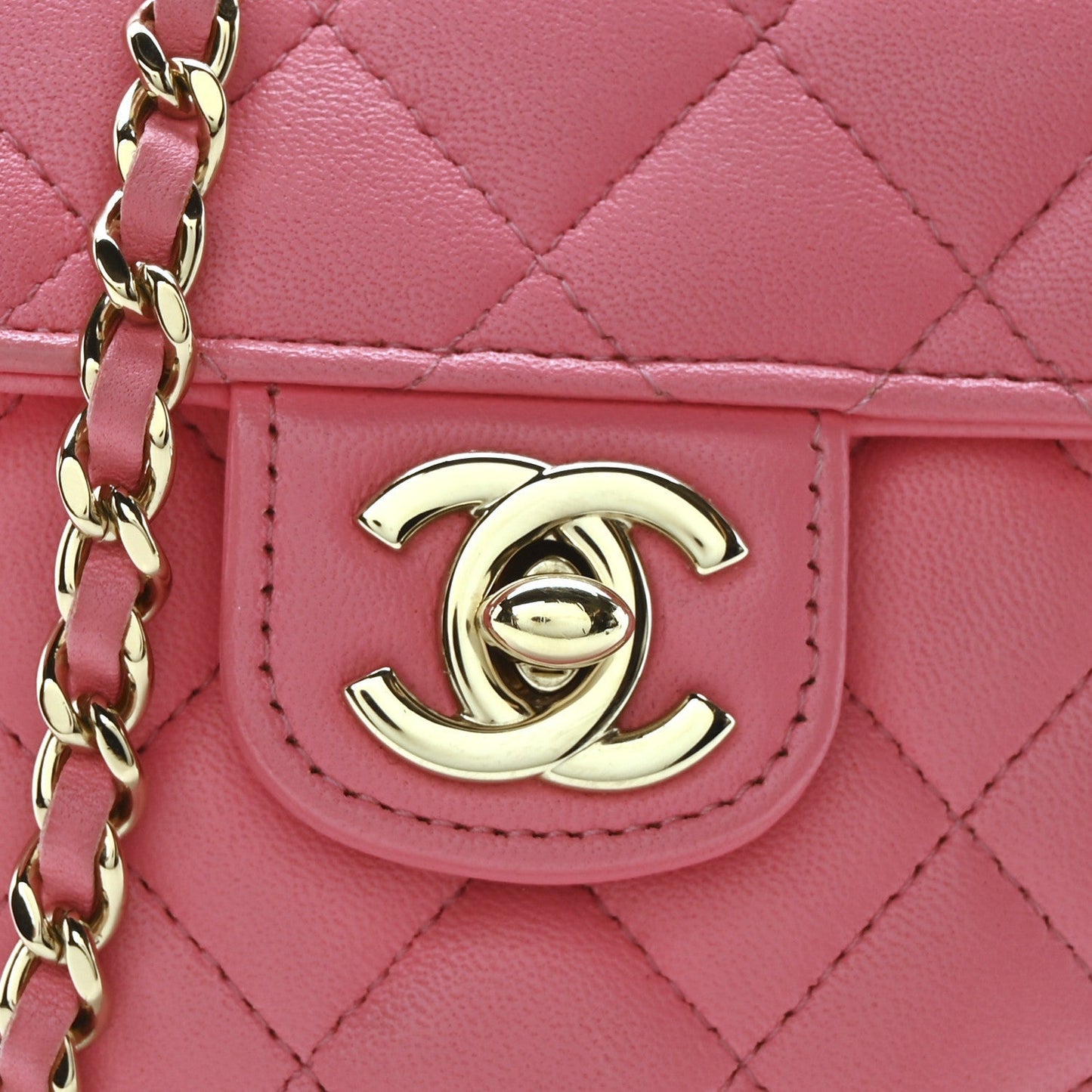 Lambskin Quilted CC In Love Heart Clutch With Chain Pink