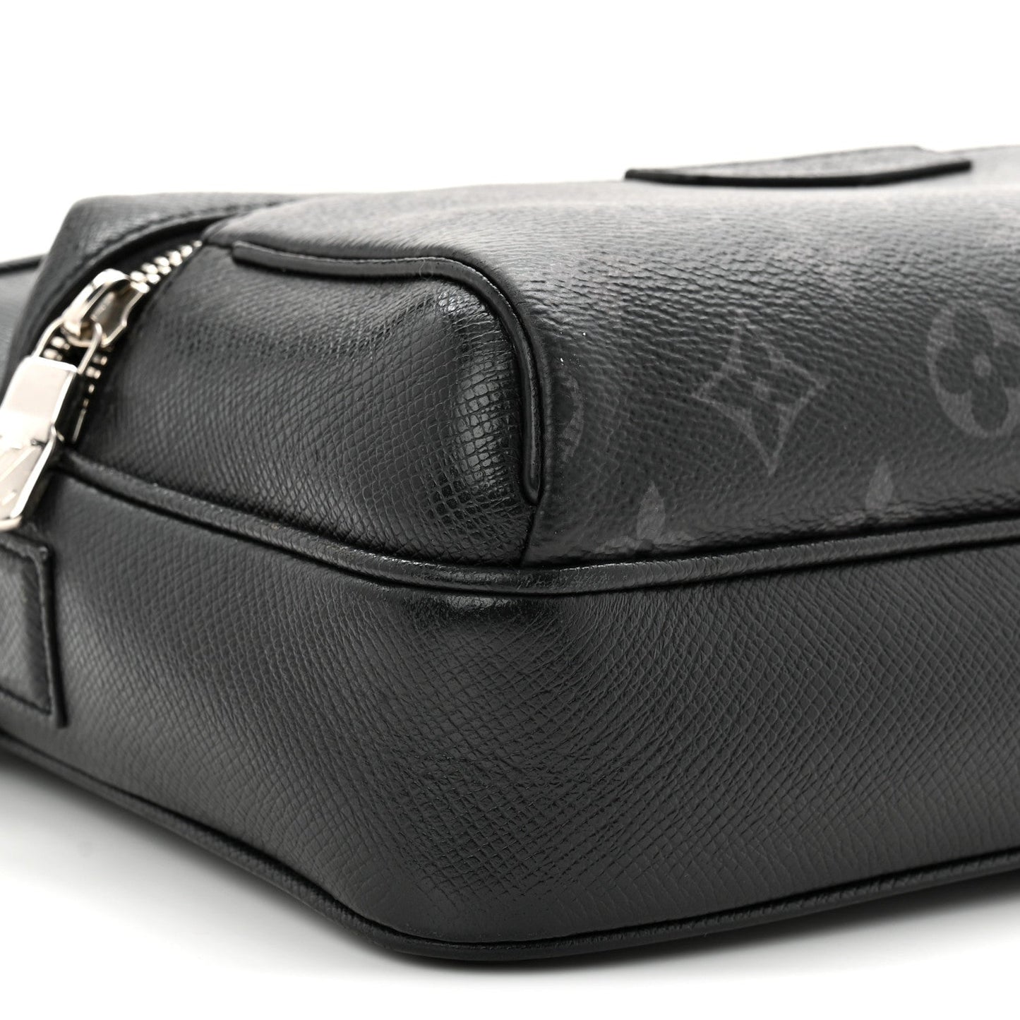Taiga Monogram Eclipse Outdoor Messenger Black