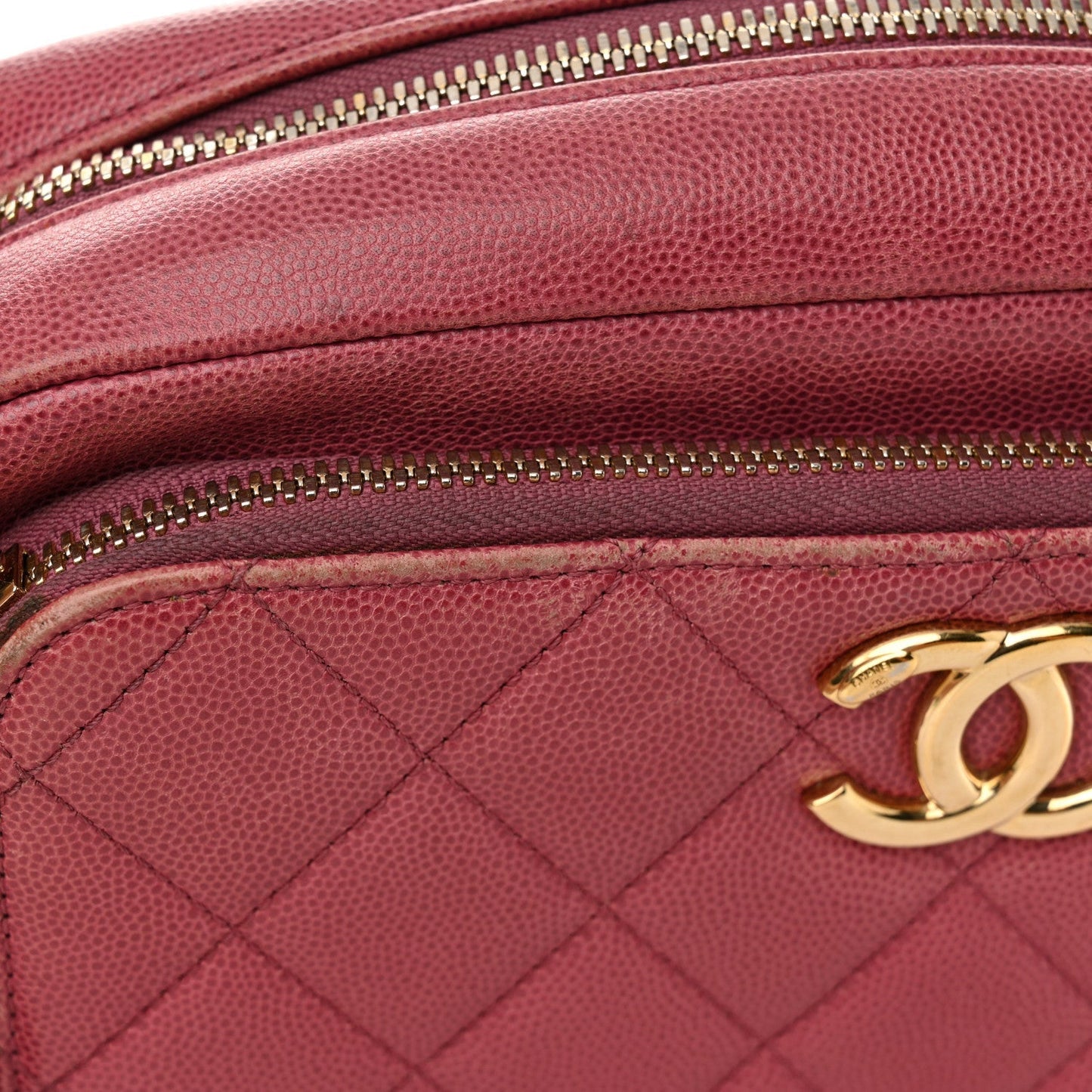 Caviar Quilted Medium Business Affinity Camera Case Dark Pink