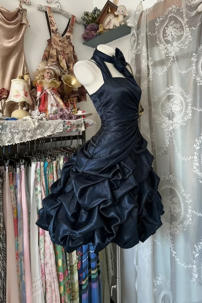 Dark blue halter neck fitted waist slim-fitting ball gown with a full skirt R7584