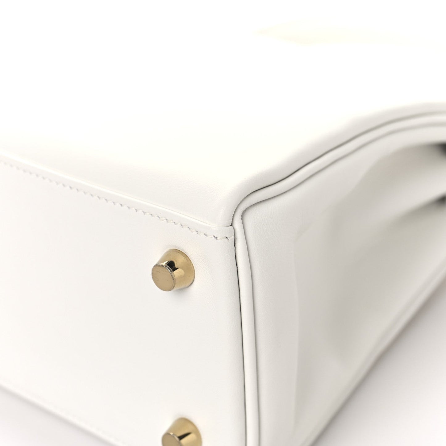Swift Kelly Retourne 25 New White