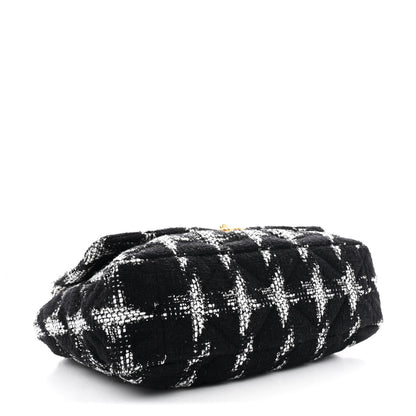 Tweed Quilted Maxi Chanel 19 Flap Black White