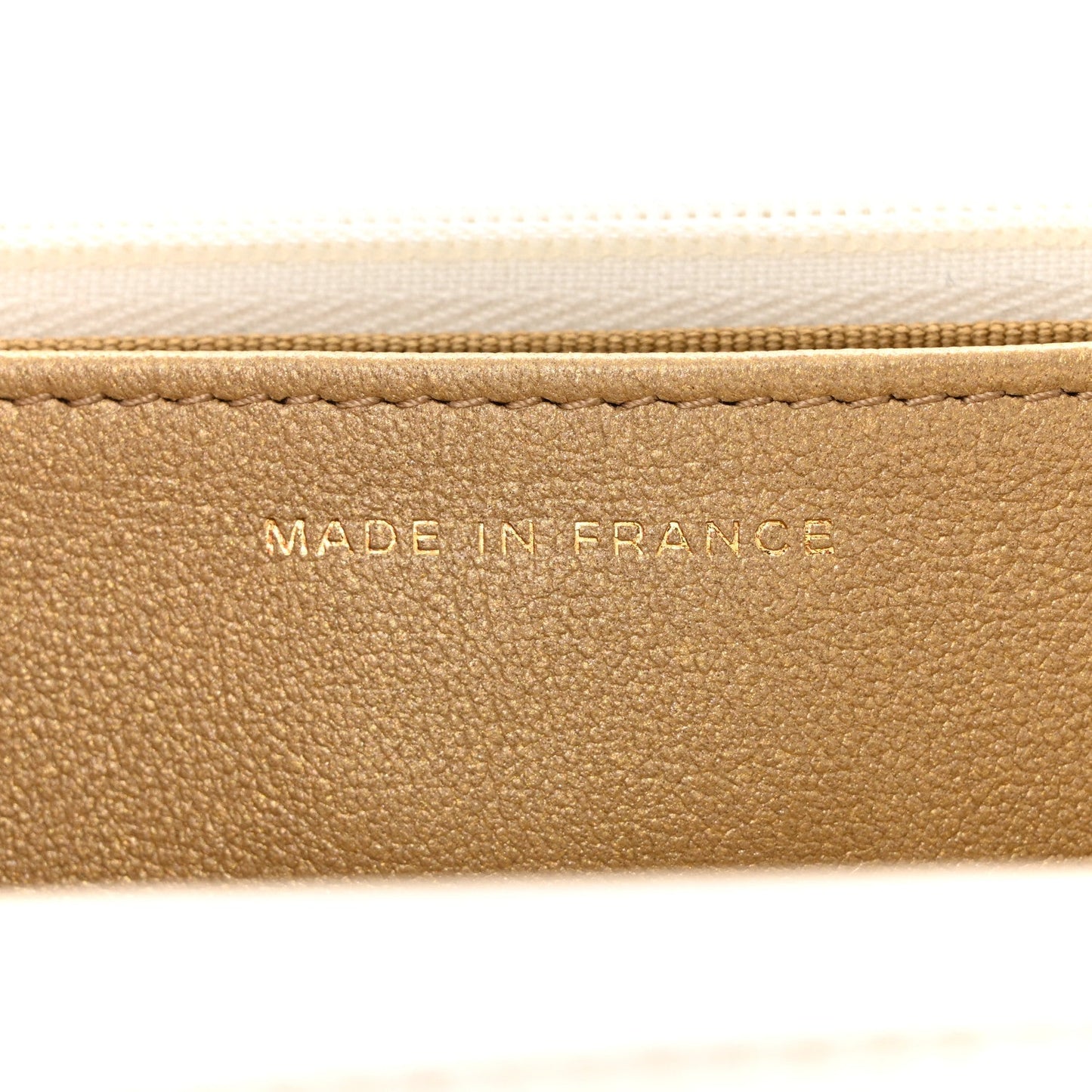 Lambskin Quilted CC Pearl Crush Wallet on Chain WOC White