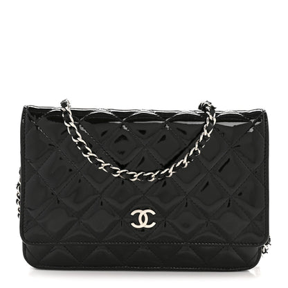 Patent Quilted Wallet On Chain WOC Black