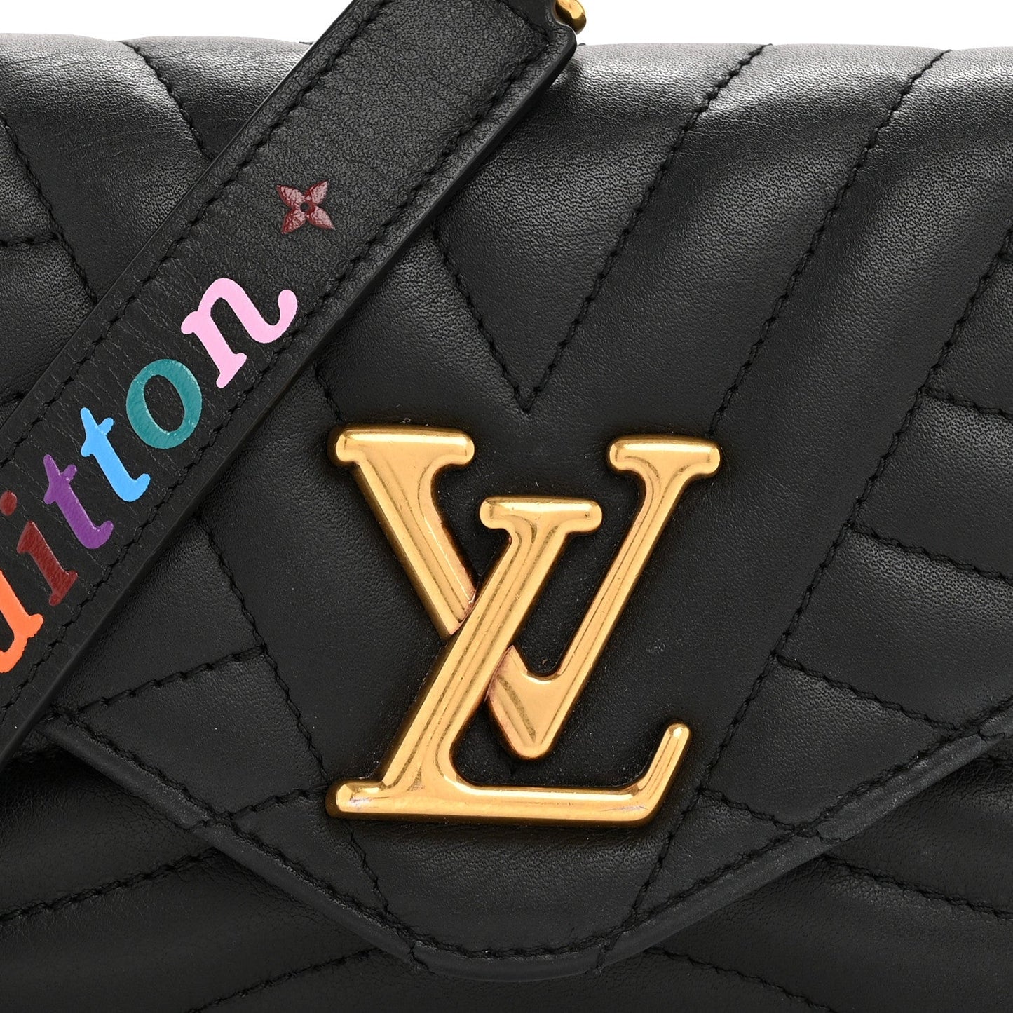 Calfskin New Wave Chain Pochette Black