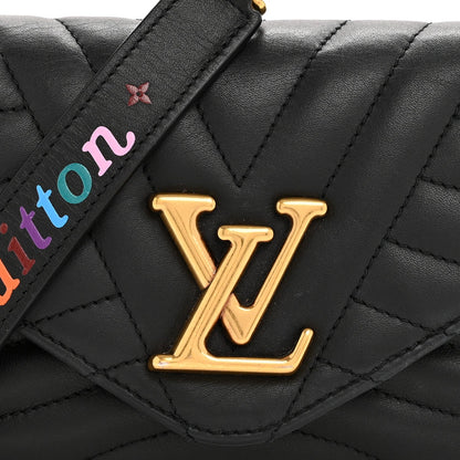 Calfskin New Wave Chain Pochette Black