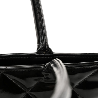 Patent Medallion Tote Black