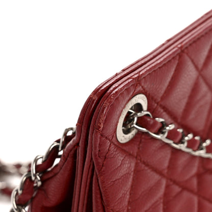 Caviar Quilted Timeless CC Shopping Tote Red