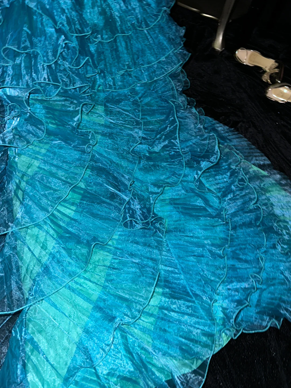 Lake blue strapless, fitted waist, hip-hugging, long fairy ball gown R6929