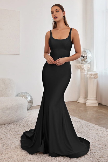 Long sleeveless shoulder strap dress