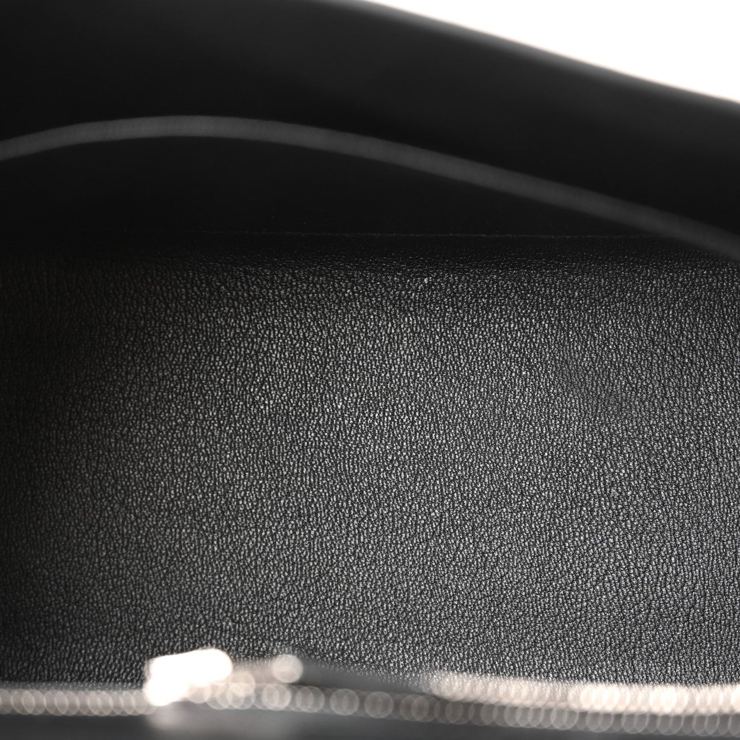 Epsom Kelly Sellier 25 Black