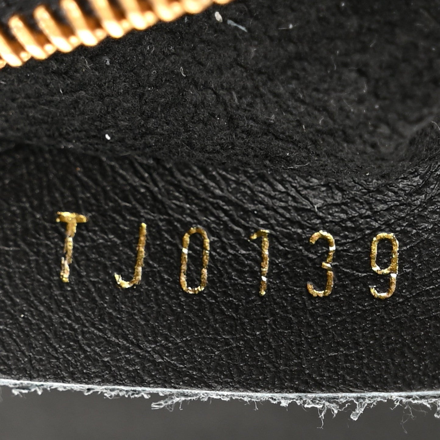 Calfskin New Wave Chain Pochette Black