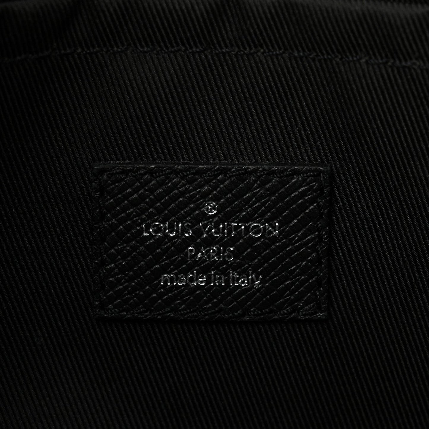 Taiga Monogram Eclipse Outdoor Messenger Black