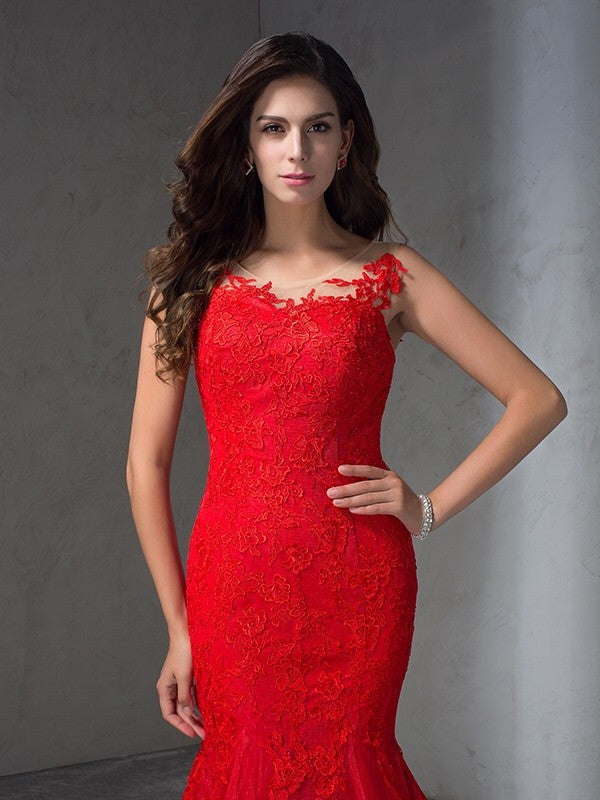 Sheath/Column Scoop Applique Sleeveless Long Lace Dresses