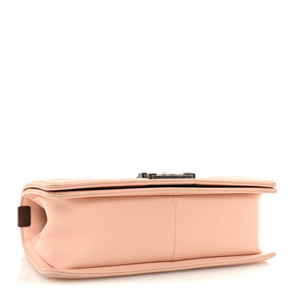 Lambskin Quilted Medium Boy Flap Light Pink