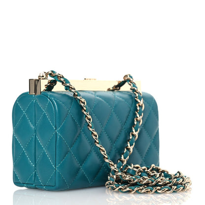 Lambskin Quilted Pearl CC Vanity Case Turquoise