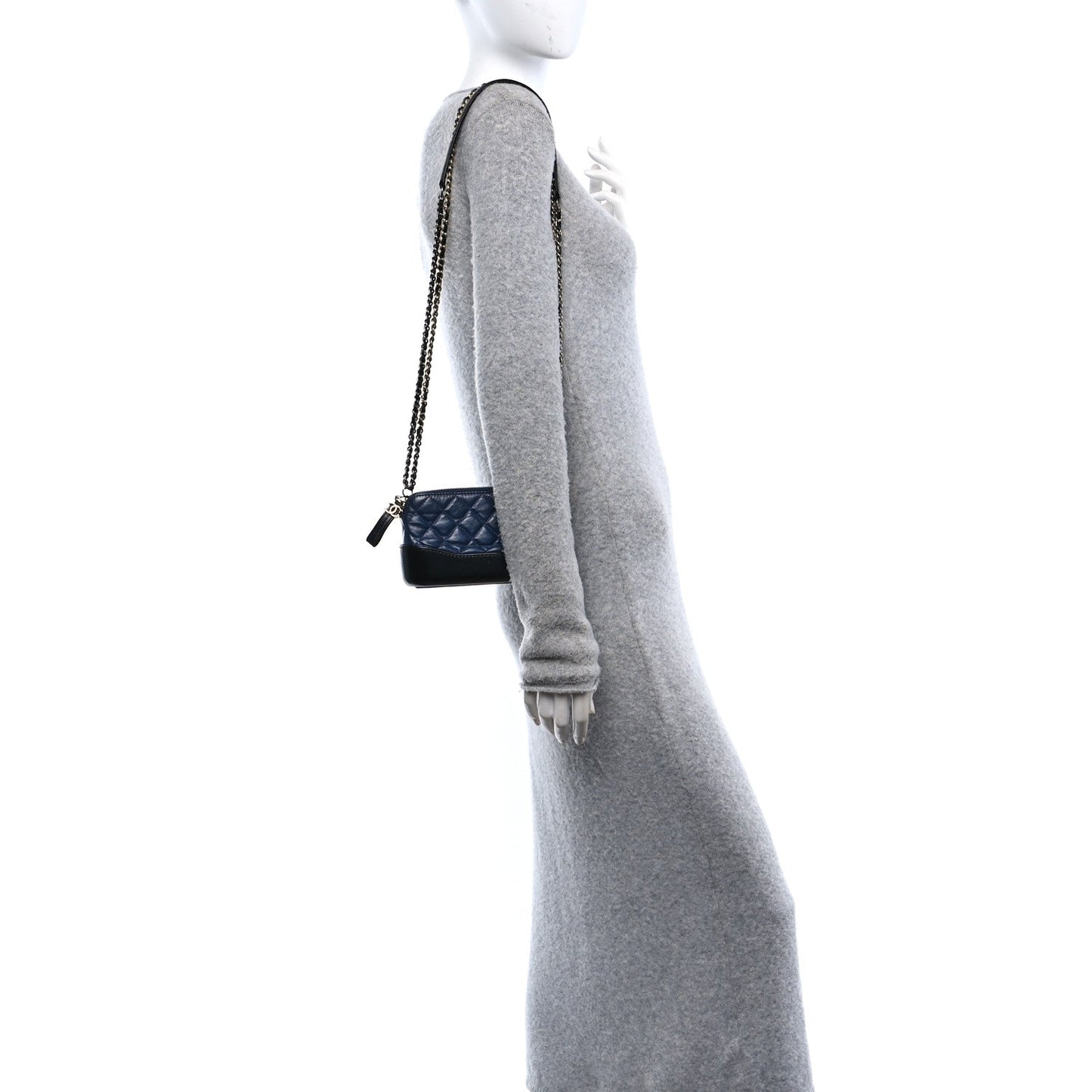 Aged Calfskin Quilted Small Gabrielle Clutch With Chain Navy Black