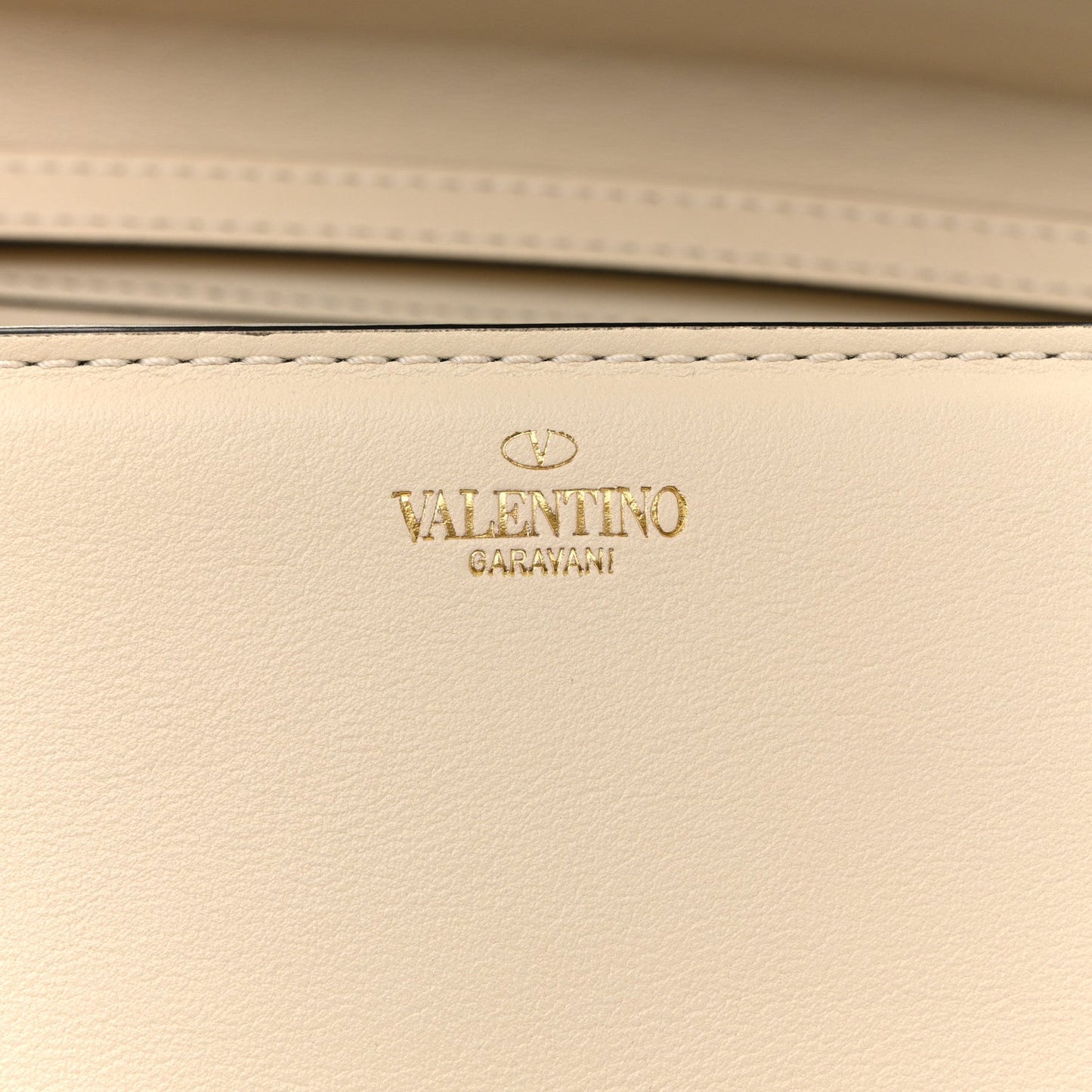 Calfskin Vlogo Loco Shoulder Bag Light Ivory