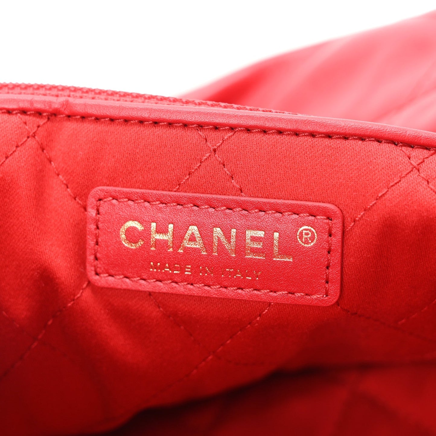 Shiny Calfskin Quilted Small Chanel 22 Red