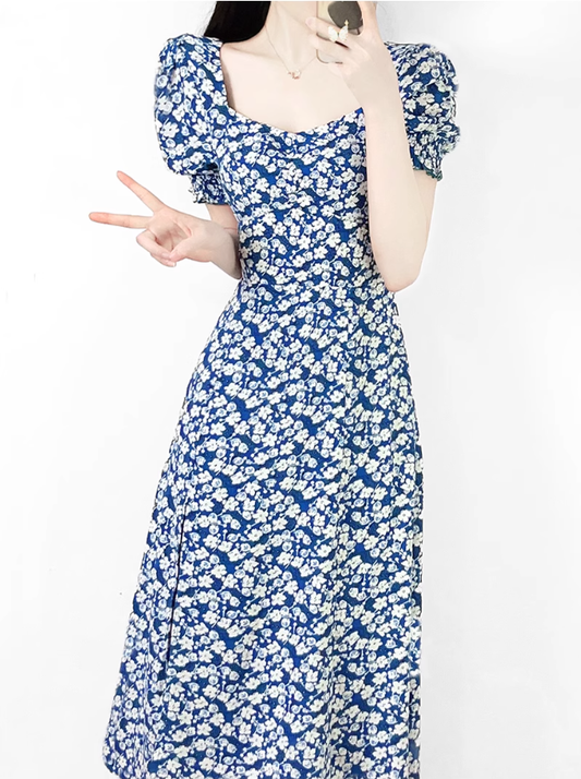 2025 Summer New French Square Neck Blue Temperament Floral Holiday Platycodon Dress R0940