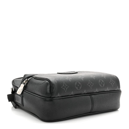 Taiga Monogram Eclipse Outdoor Messenger Black