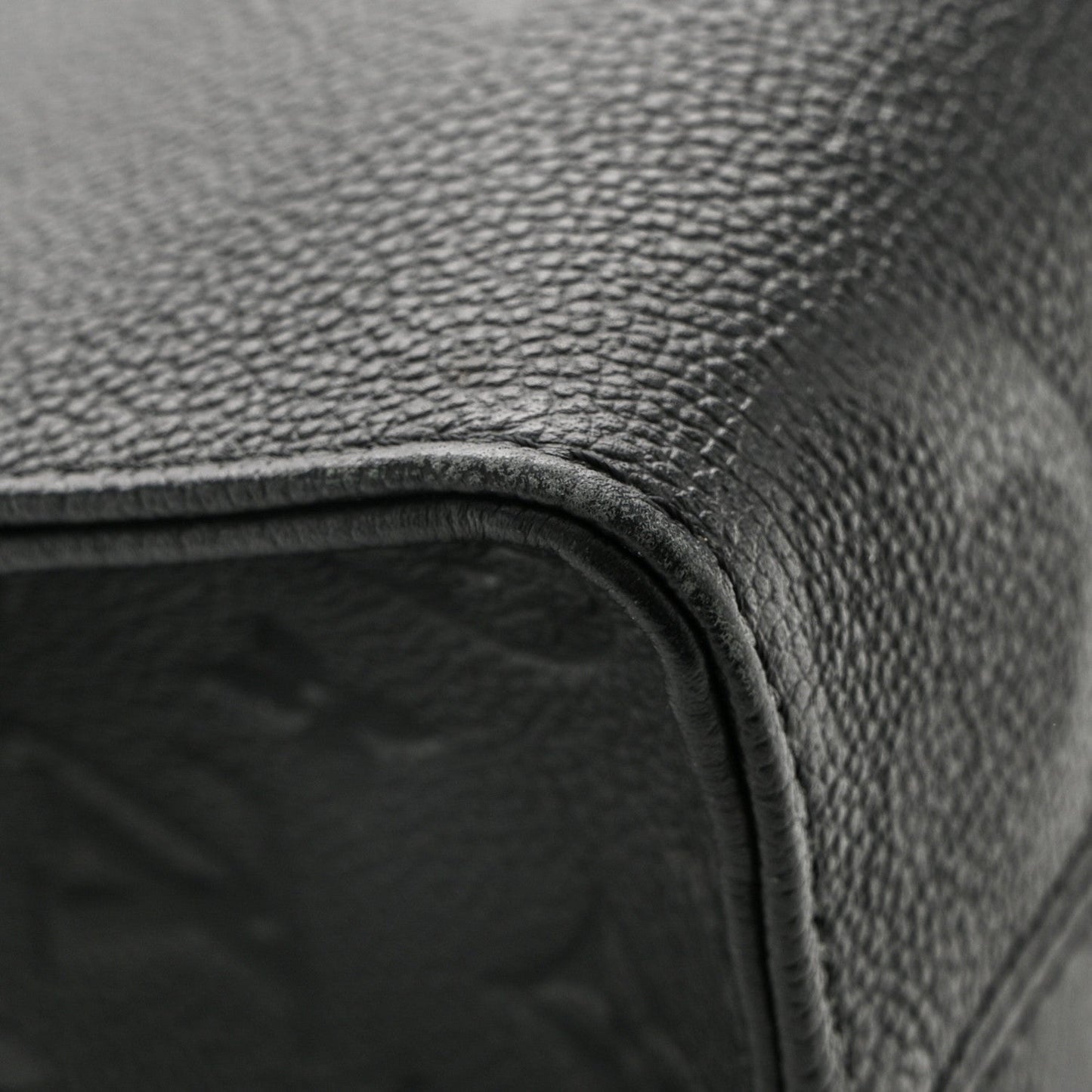 Empreinte Monogram Giant Onthego PM Black