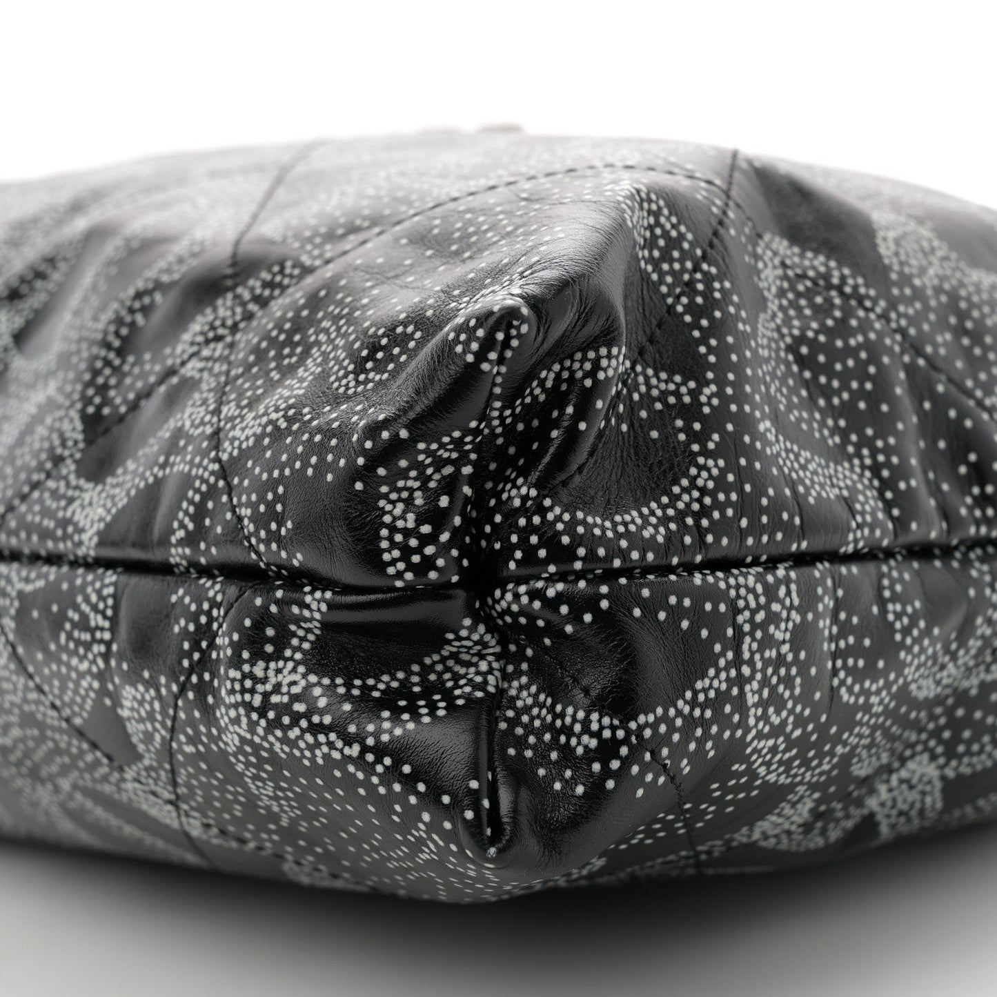 Printed Calfskin Quilted Chanel 22 Black